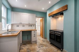 Kitchen- click for photo gallery